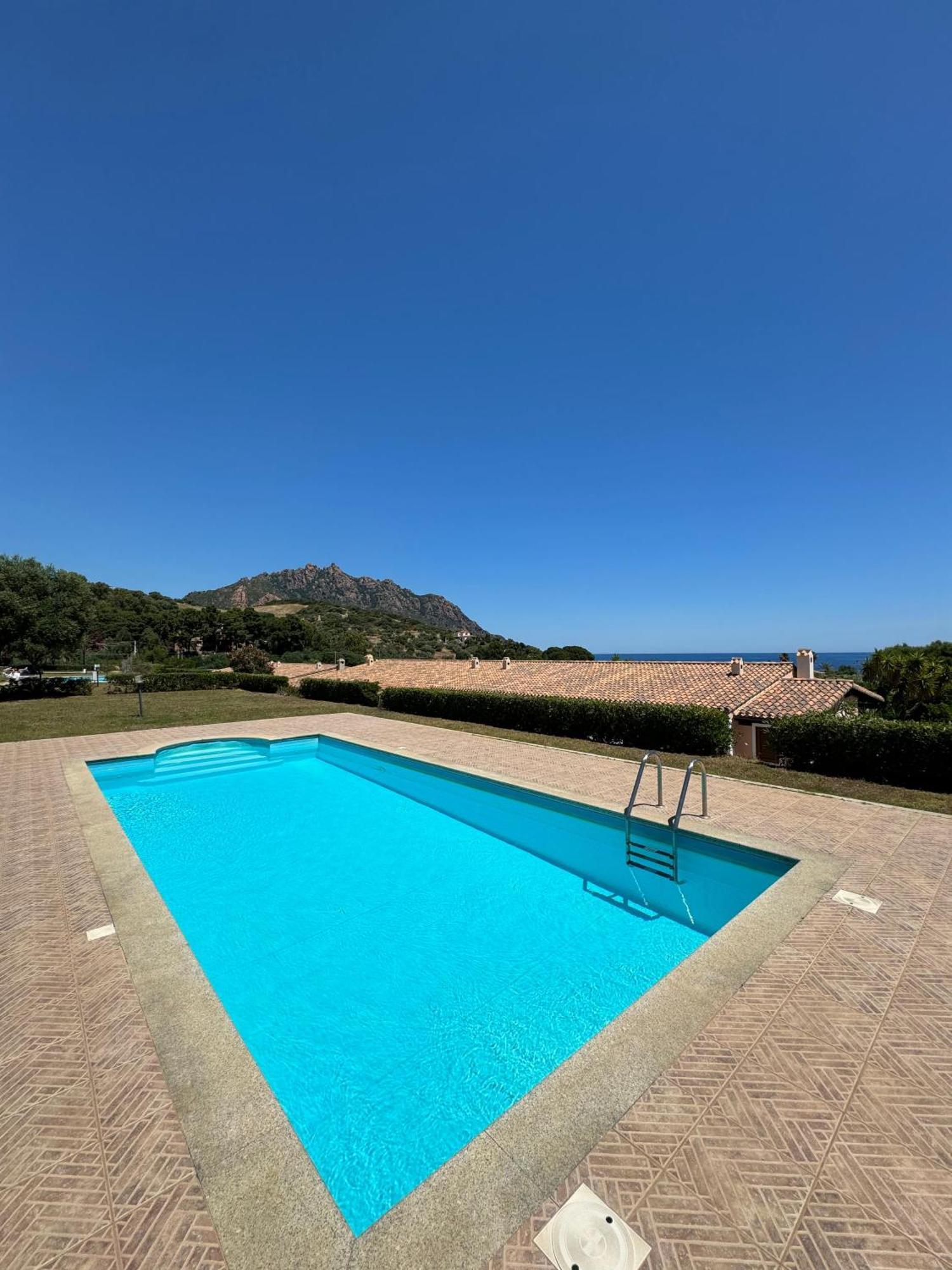 Casa Vacanze Con Piscina E Vista Mare Esclusiva Per Coppie E Famiglie, Relax E Tranquillita Tertenìa Eksteriør bilde